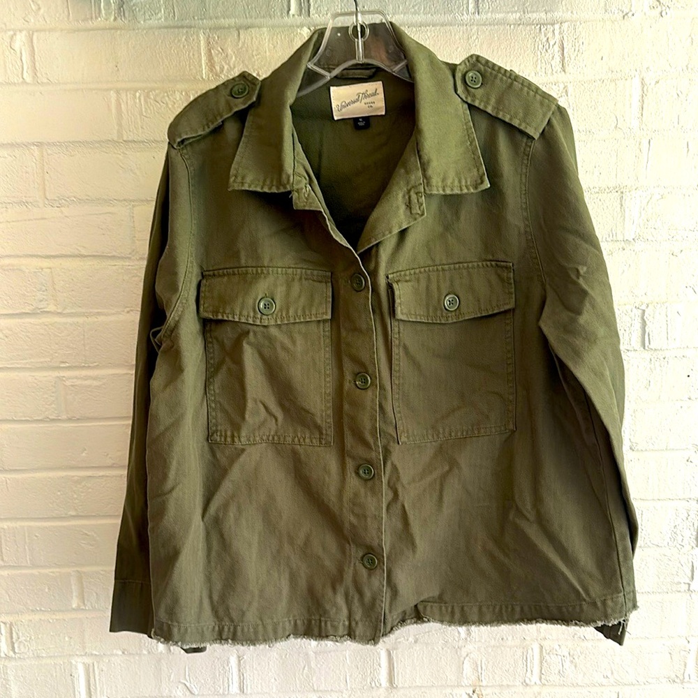Universal Thread XL Women’s Army Green Lightweight Jacket/Shacket